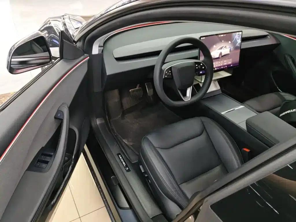 Model 3 2023 Rear-Wheel Drive — миниатюра 16