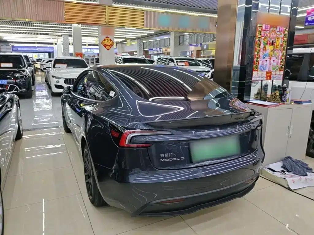 Model 3 2023 Rear-Wheel Drive — миниатюра 5