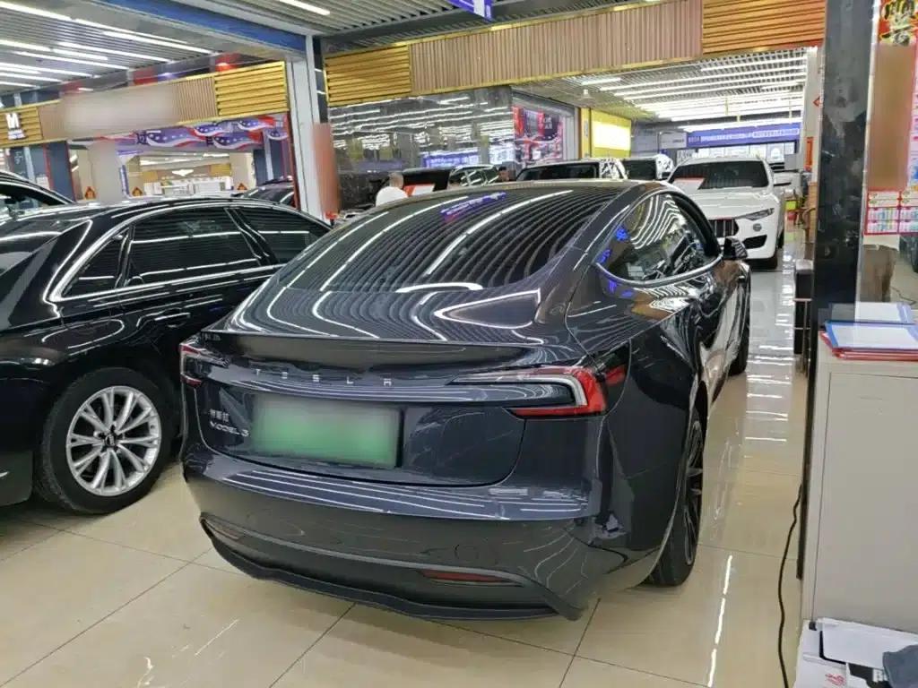 Model 3 2023 Rear-Wheel Drive — миниатюра 7