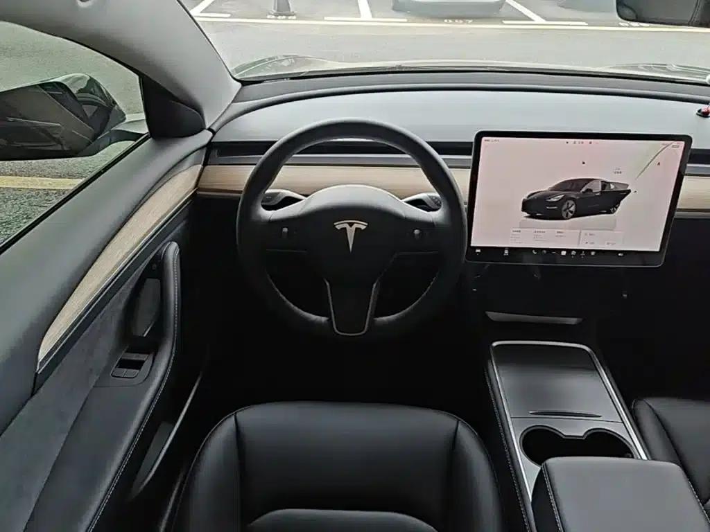 Model 3 2022 Rear-Wheel Drive — миниатюра 11