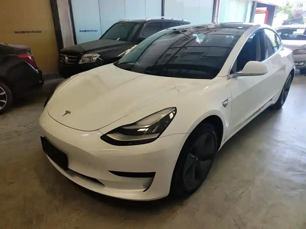 Model 3 2019 Standard Range Rear-Wheel Drive Upgrade — миниатюра 1