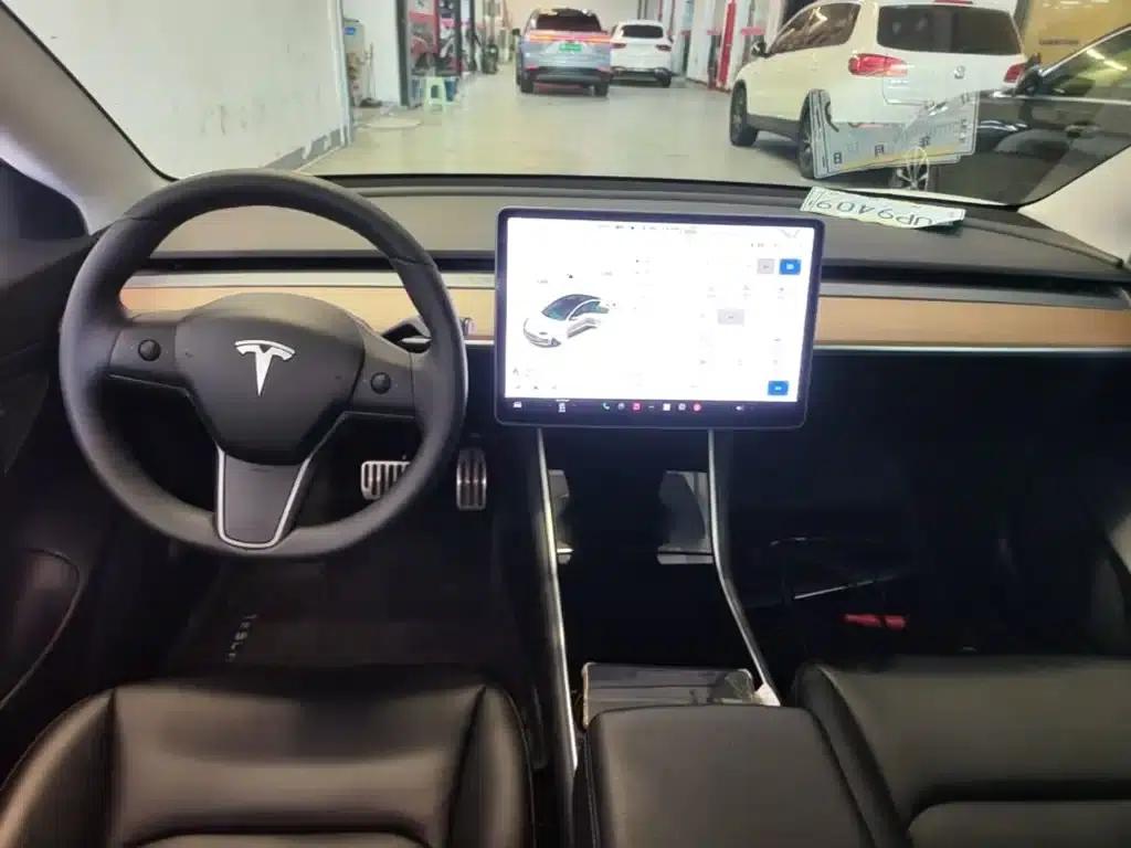 Model 3 2019 Standard Range Rear-Wheel Drive Upgrade — миниатюра 10