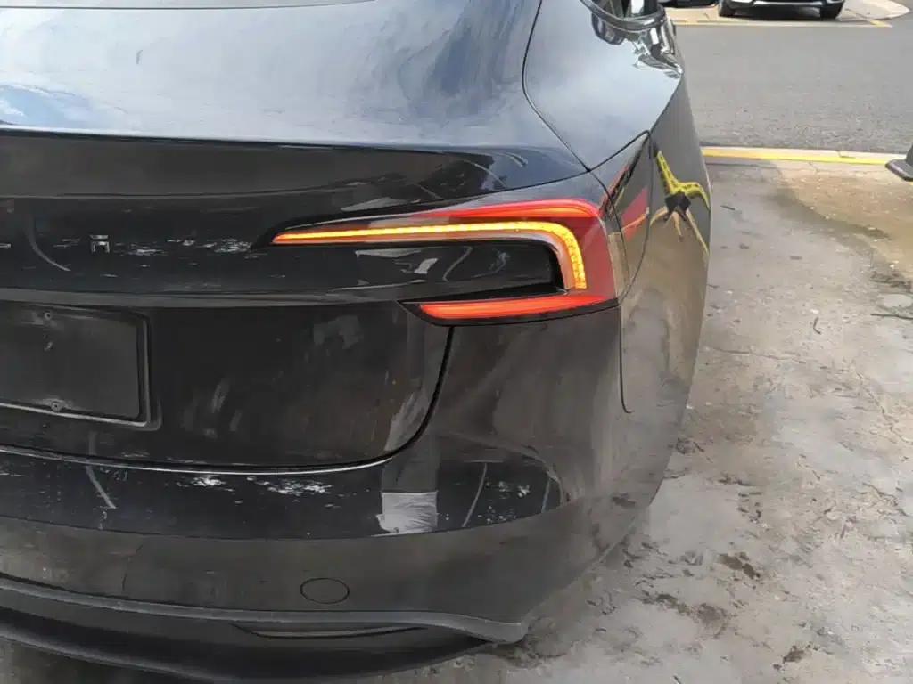Model 3 2023 Rear-Wheel Drive — миниатюра 8