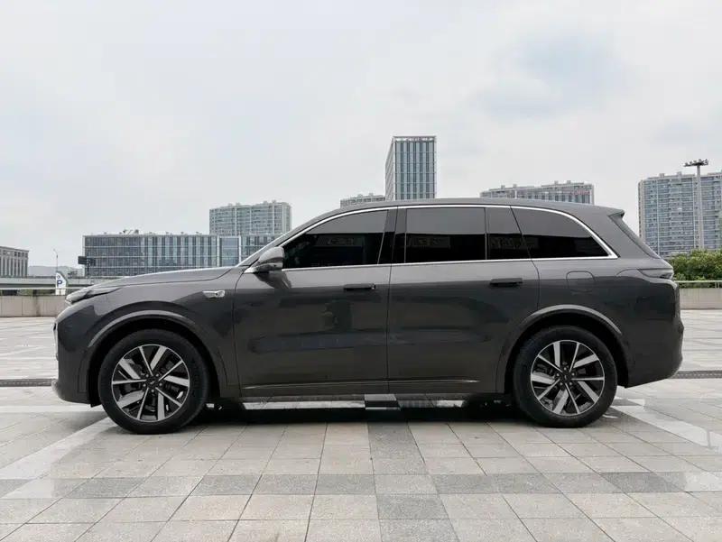 Li Auto L8 2023 Pro Edition — миниатюра 2