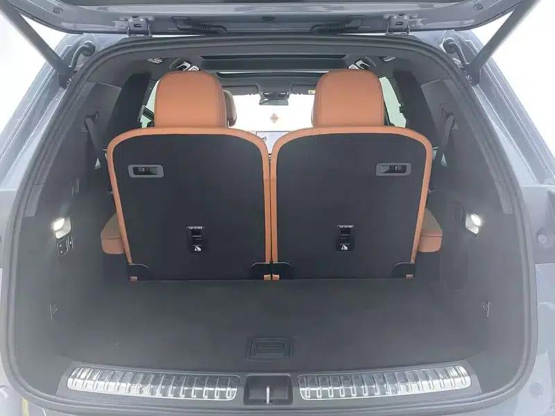 Li Auto L8 2025 Max Smart Renewal Edition — миниатюра 13
