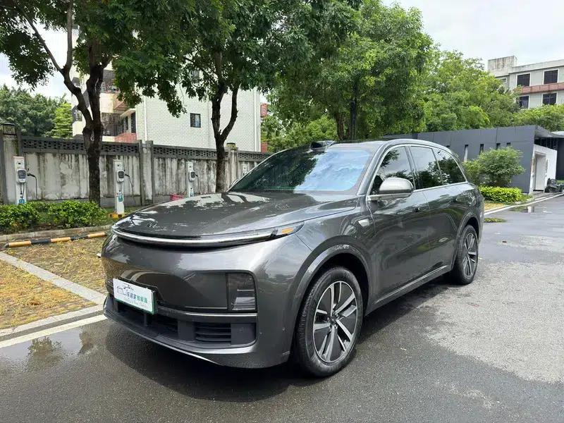 Li Auto L8 2024 Max Edition — миниатюра 1
