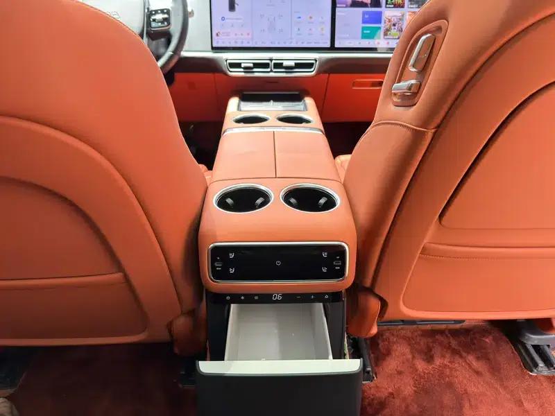 Li Auto L8 2024 Max Edition — миниатюра 14