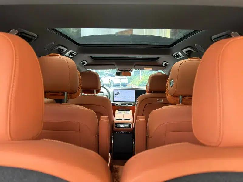 Li Auto L8 2024 Max Edition — миниатюра 21