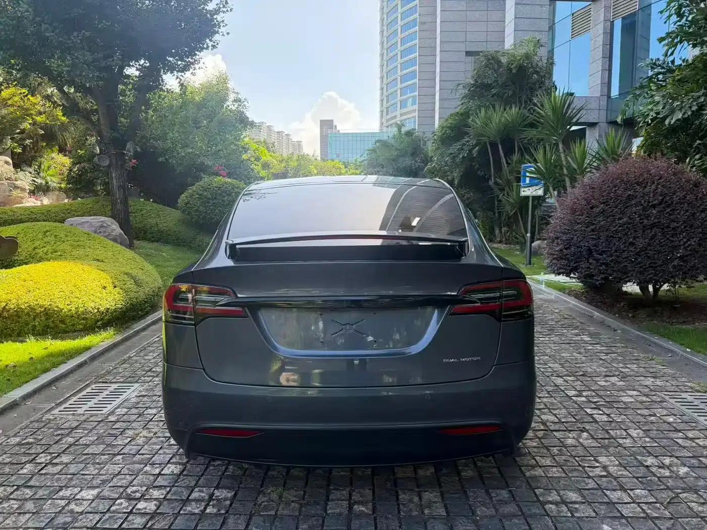 Model X 2020 Long Range Plus — миниатюра 15