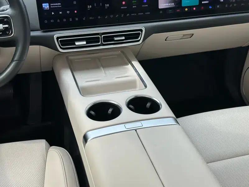 Li Auto L6 2024 Max Edition — миниатюра 12