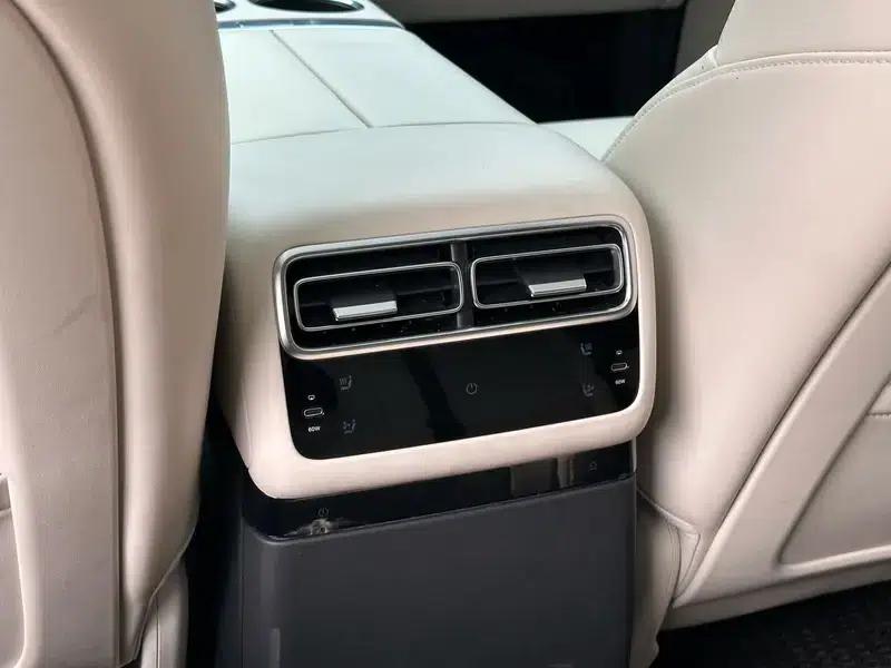 Li Auto L6 2024 Max Edition — миниатюра 13