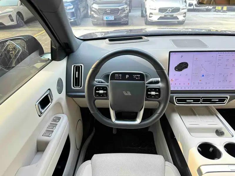 Li Auto L6 2024 Max Edition — миниатюра 14