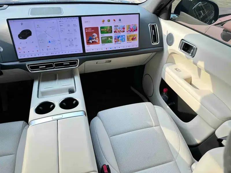 Li Auto L6 2024 Max Edition — миниатюра 17