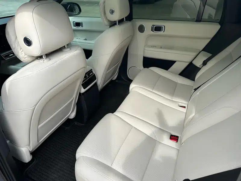 Li Auto L6 2024 Max Edition — миниатюра 21