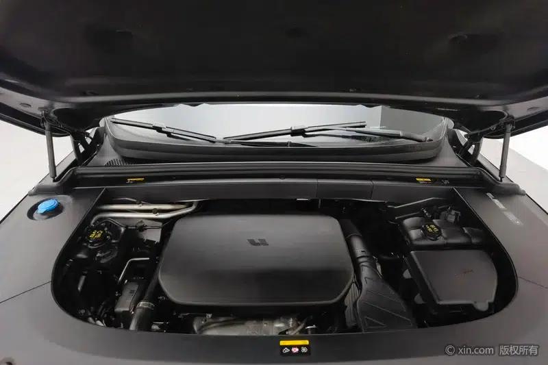 Li Auto L6 2024 Pro Edition — миниатюра 5