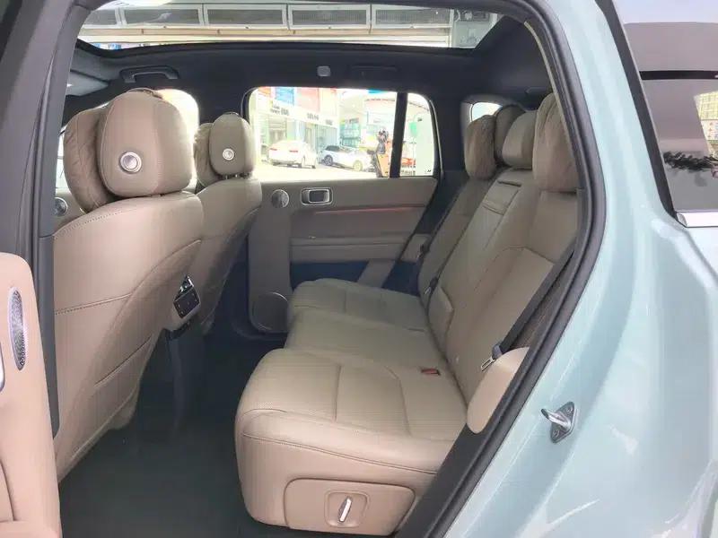 Li Auto L6 2025 Max Intelligent Renewal Edition — миниатюра 16