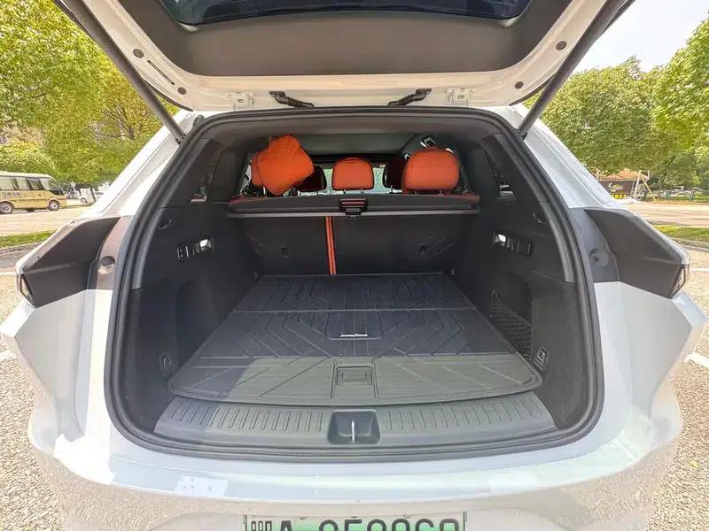Li Auto L6 2025 Pro Smart Renewal Edition — миниатюра 21