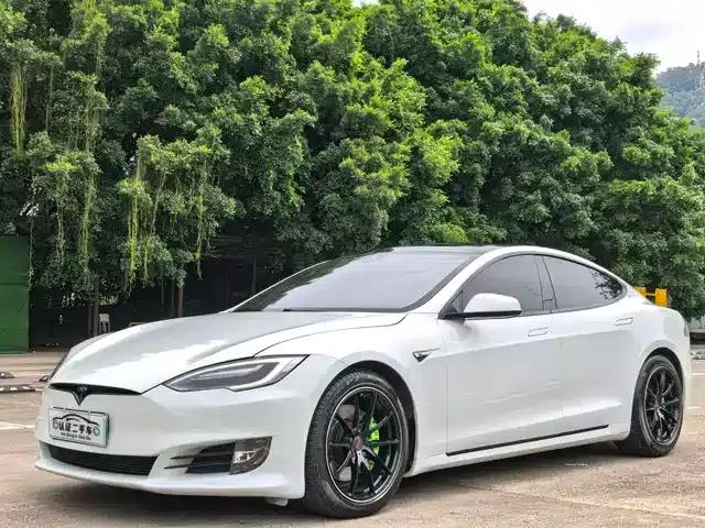 2016 Model S 90D