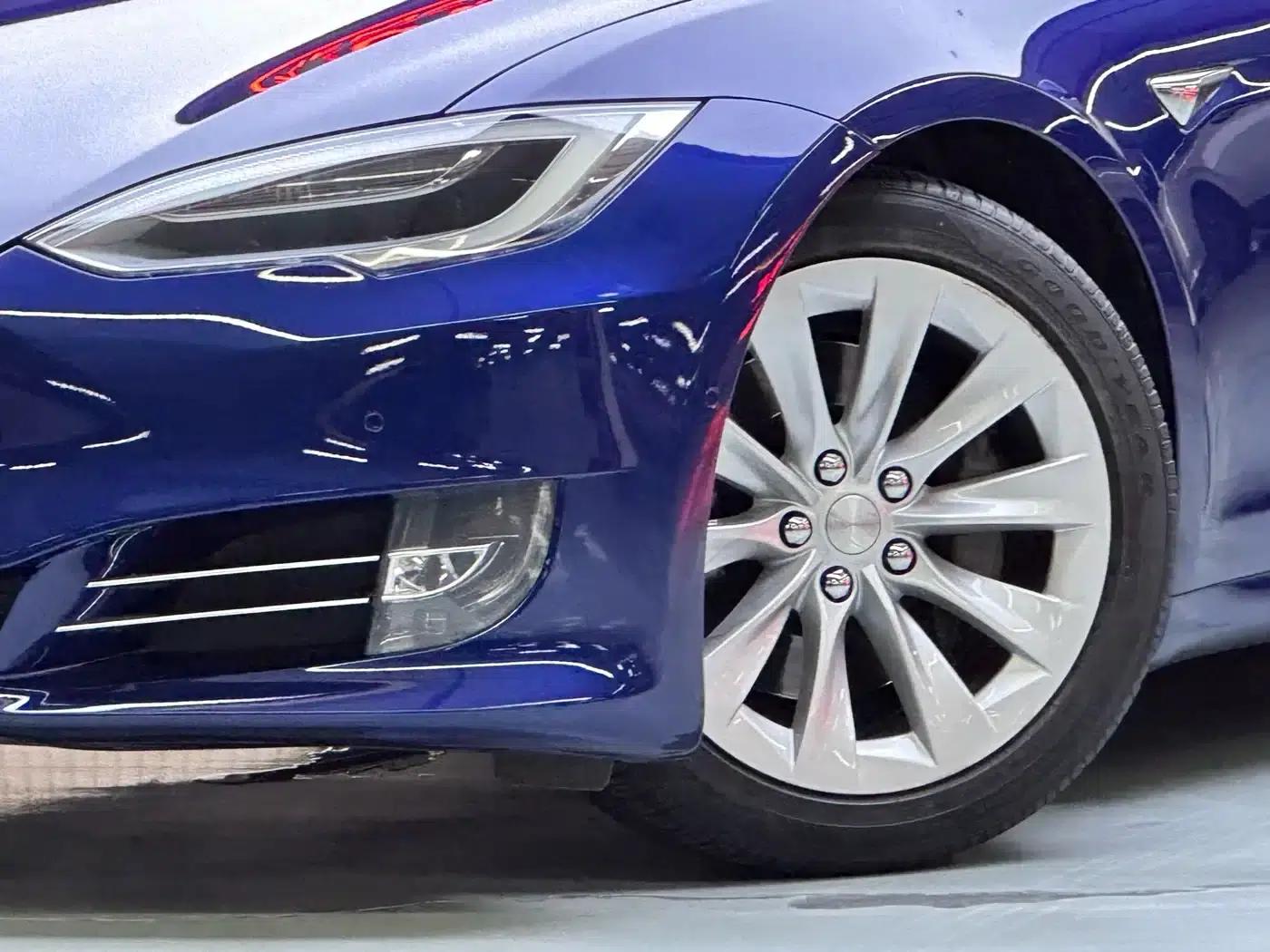 2017 Model S 75D Standard Range — миниатюра 3