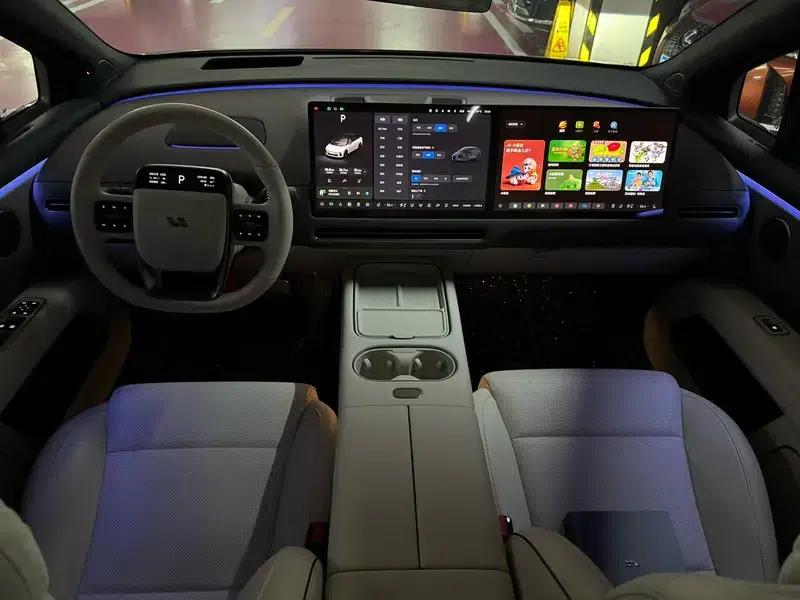 Li Auto i6 2025 Two-Wheel Drive Standard Edition — миниатюра 6