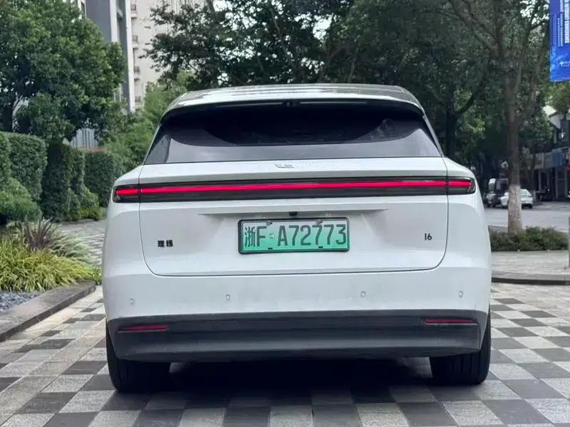 Li Auto i6 2025 Two-Wheel Drive Standard Edition — миниатюра 5