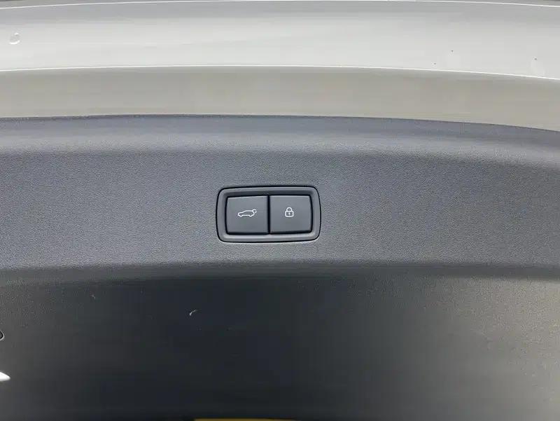 Li Auto i8 2025 Standard Edition — миниатюра 25