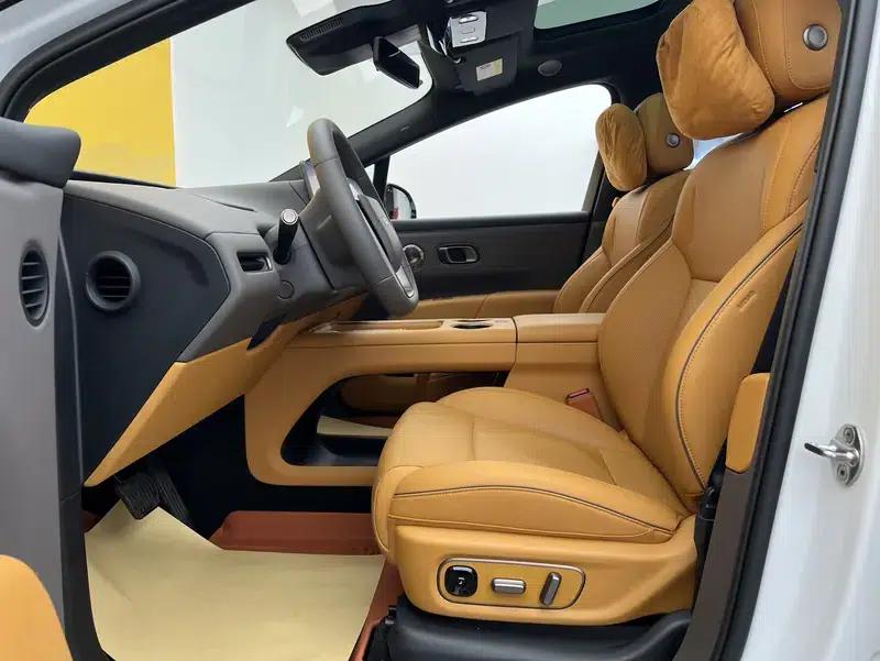 Li Auto i8 2025 Standard Edition — миниатюра 38