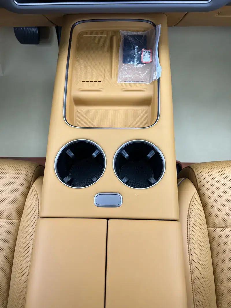 Li Auto i8 2025 Standard Edition — миниатюра 8
