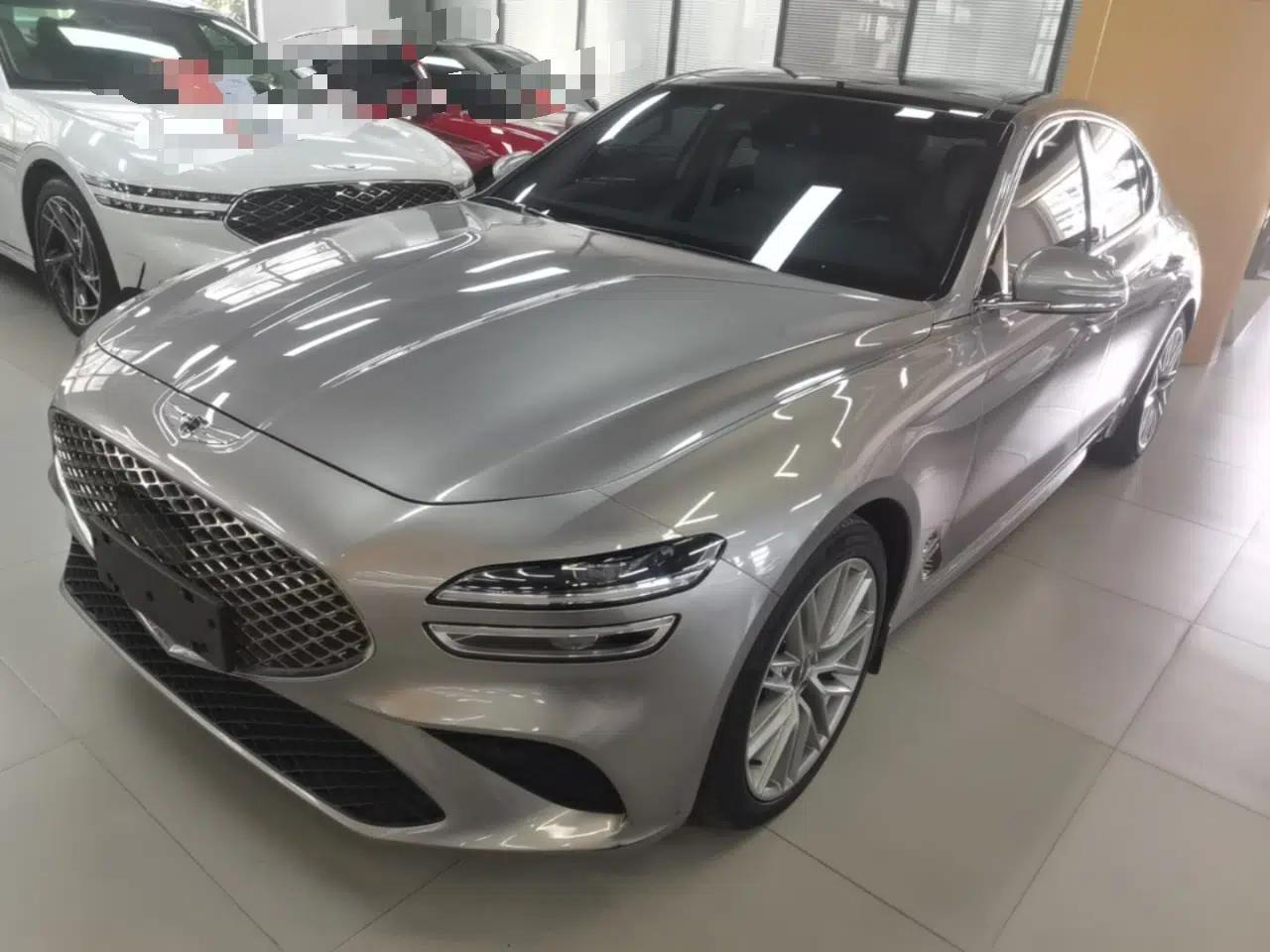 Genesis G70 2021 2.0T Rear-Drive Luxury Edition — миниатюра 1