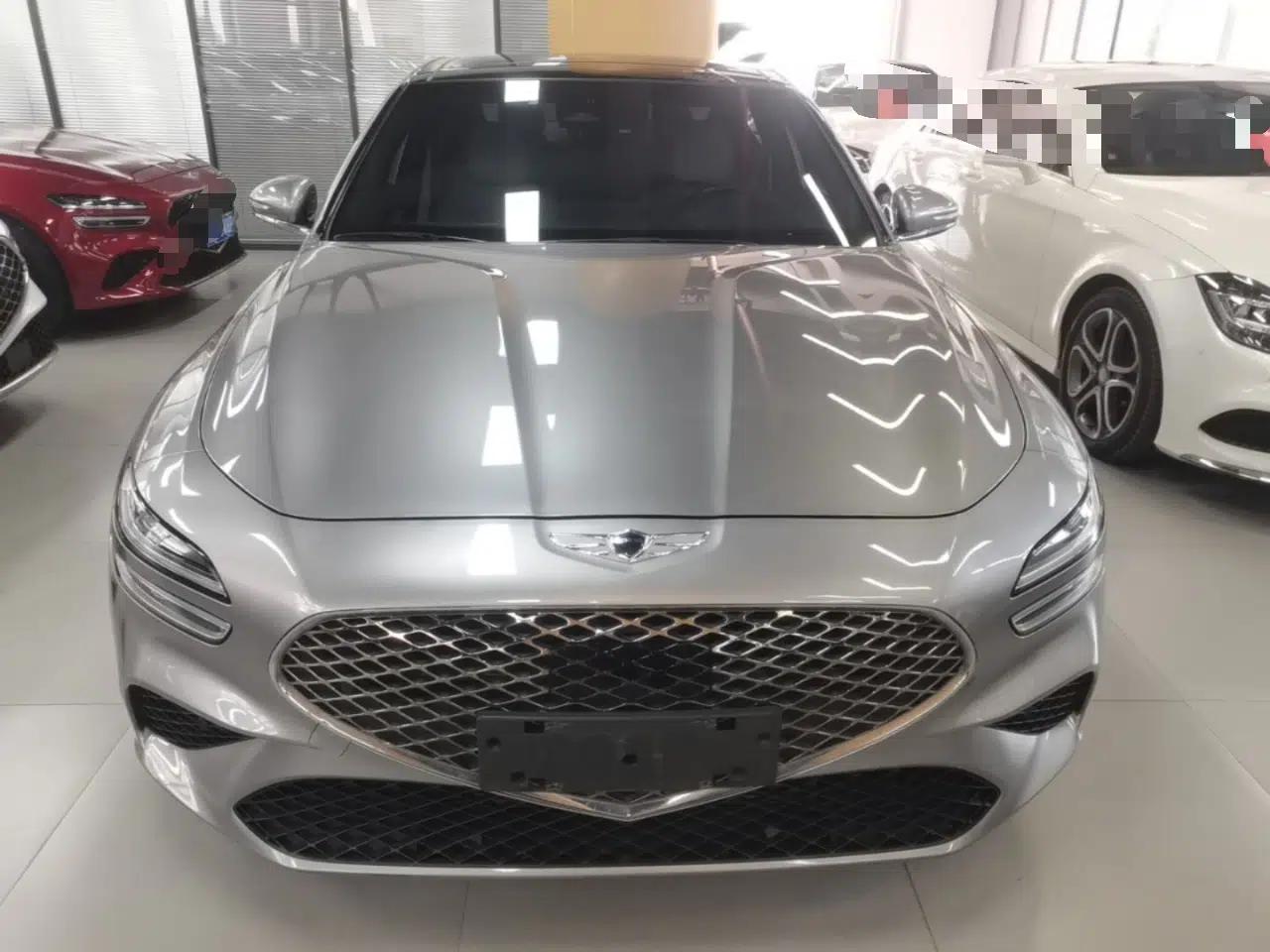 Genesis G70 2021 2.0T Rear-Drive Luxury Edition — миниатюра 2