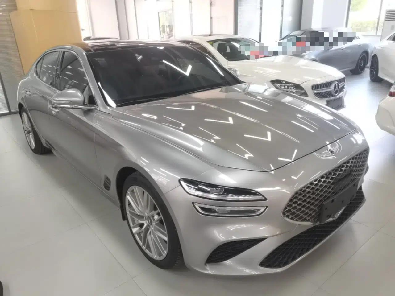 Genesis G70 2021 2.0T Rear-Drive Luxury Edition — миниатюра 3