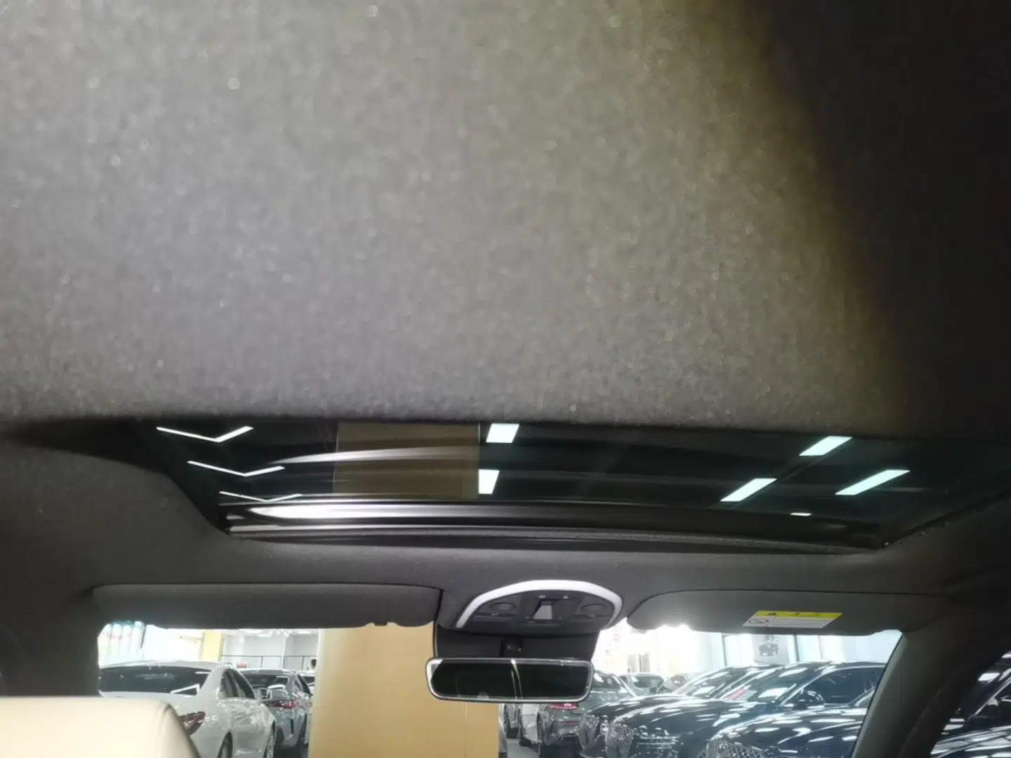 Genesis G70 2021 2.0T Rear-Drive Luxury Edition — миниатюра 21