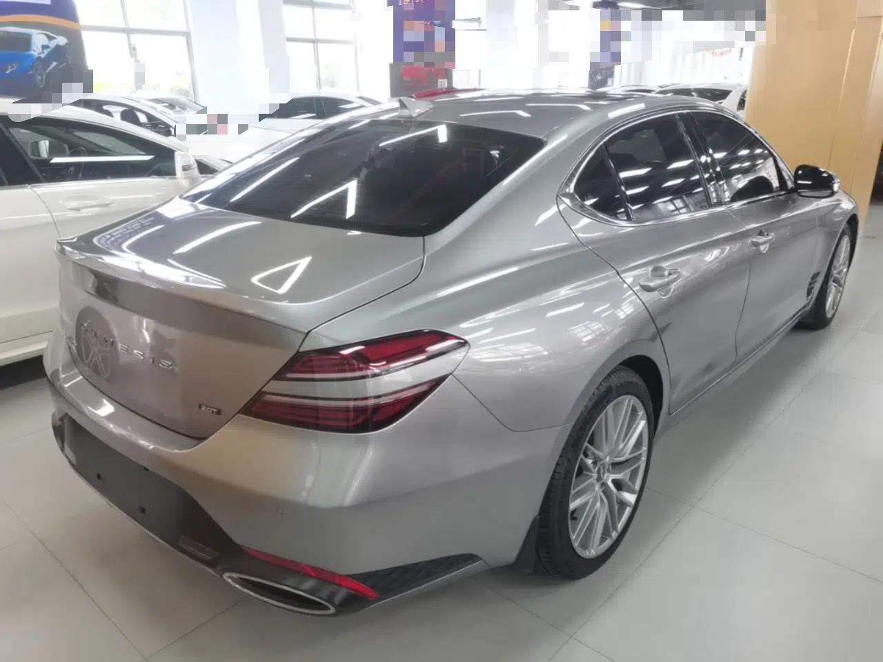 Genesis G70 2021 2.0T Rear-Drive Luxury Edition — миниатюра 6