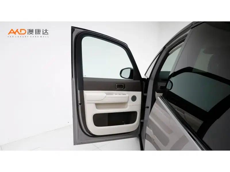 Li Auto MEGA 2024 Ultra Edition — миниатюра 10