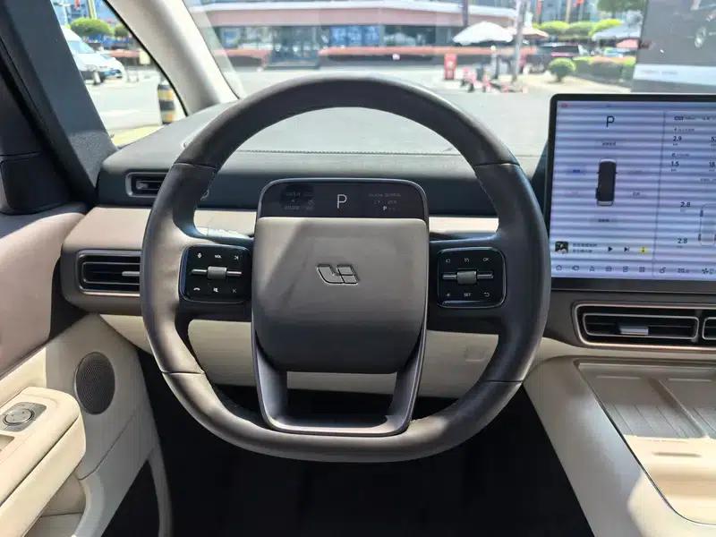 Li Auto MEGA 2024 Ultra Edition — миниатюра 24