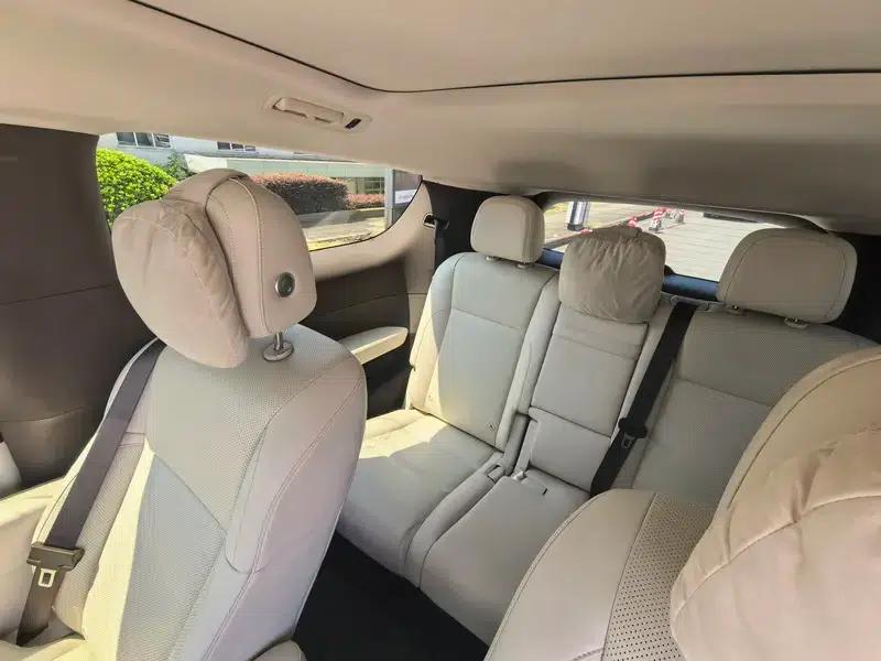 Li Auto MEGA 2024 Ultra Edition — миниатюра 31