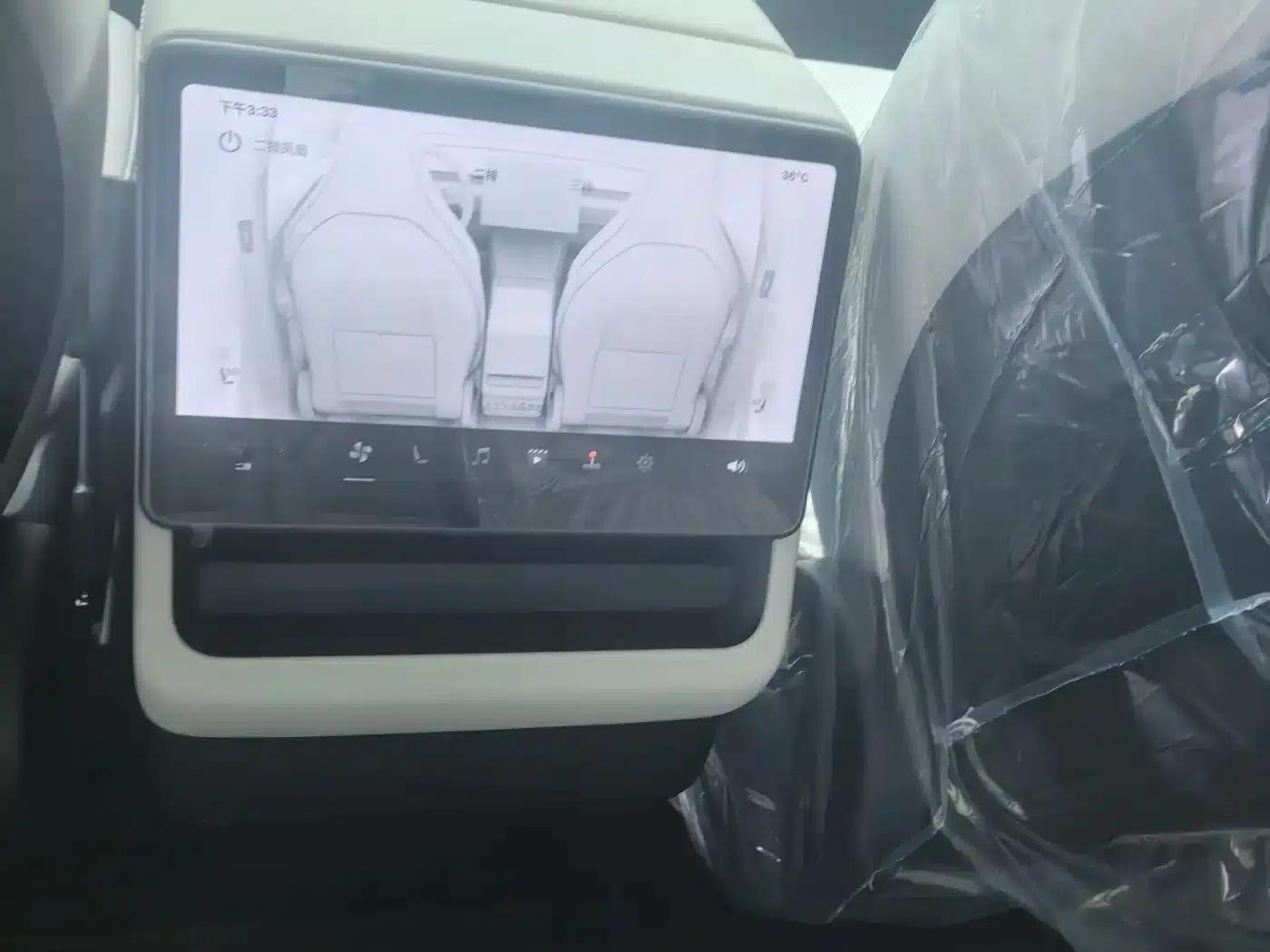 Model Y L 2025 Long Range All-Wheel Drive — миниатюра 7