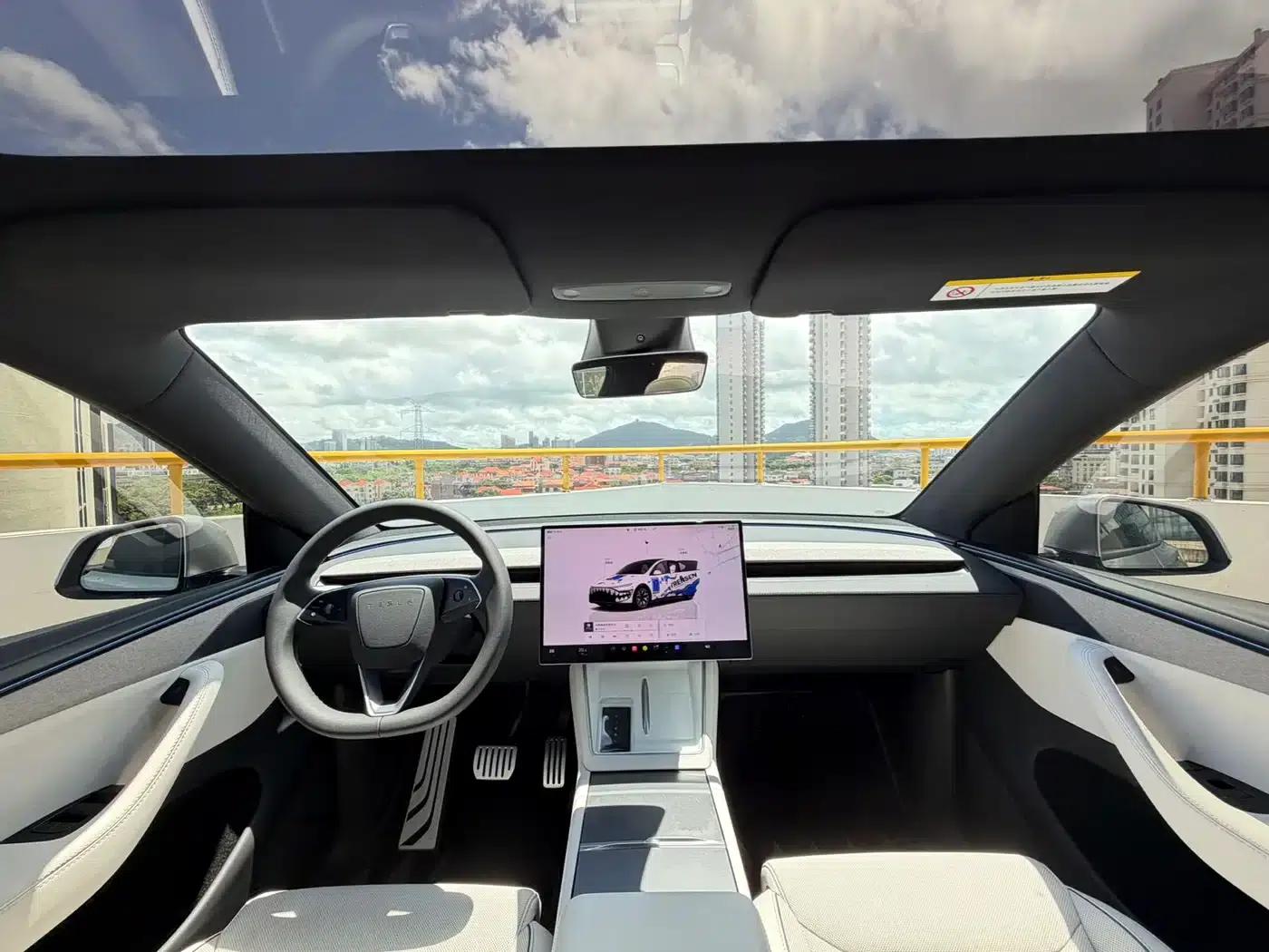 Model Y L 2025 Long Range All-Wheel Drive — миниатюра 18
