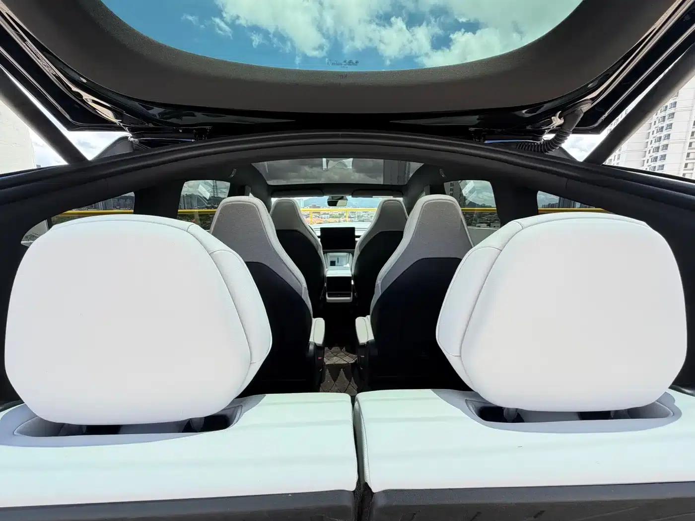 Model Y L 2025 Long Range All-Wheel Drive — миниатюра 19