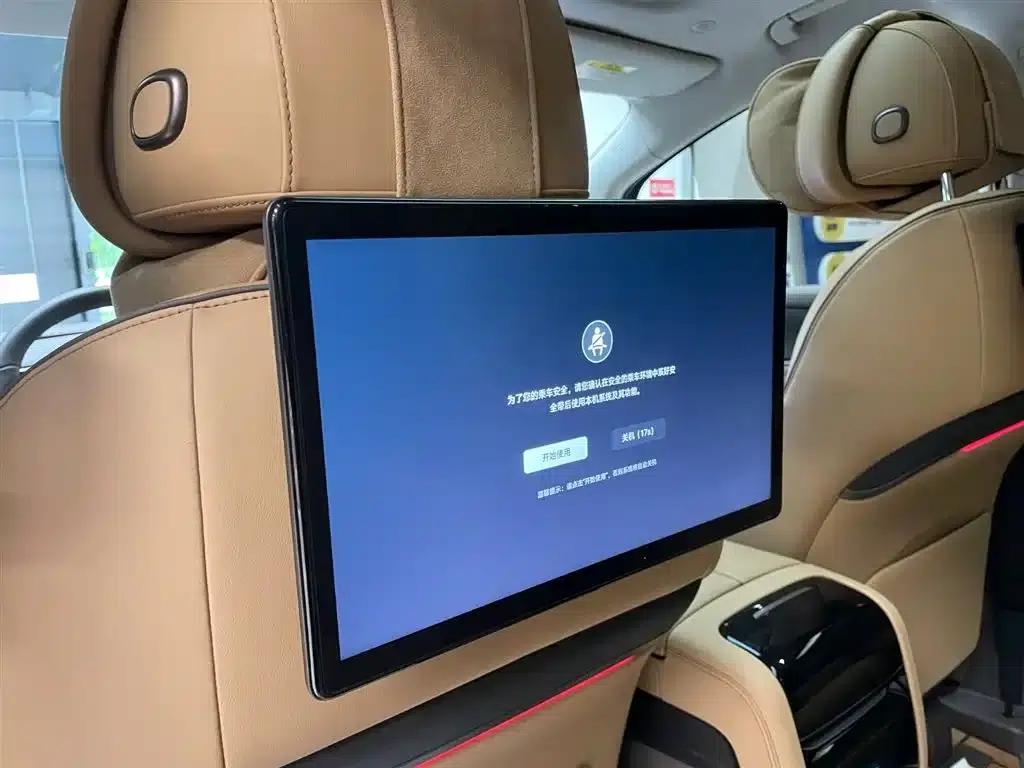Denza D9 2022 DM-i 970 AWD Flagship Edition — миниатюра 15