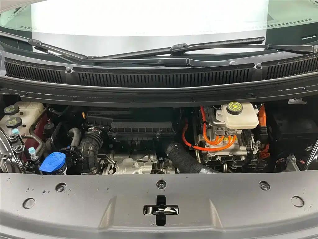 Denza D9 2022 DM-i 970 AWD Flagship Edition — миниатюра 29