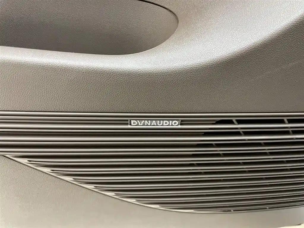 Denza D9 2022 DM-i 970 AWD Flagship Edition — миниатюра 8