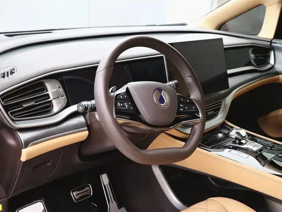 Denza D9 2025 DM-i Smart Driving Edition 1020 AWD Premium — миниатюра 14