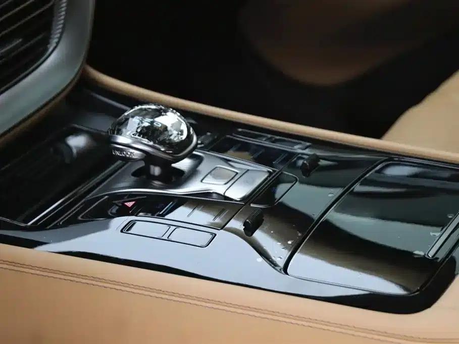 Denza D9 2025 DM-i Smart Driving Edition 1020 AWD Premium — миниатюра 15