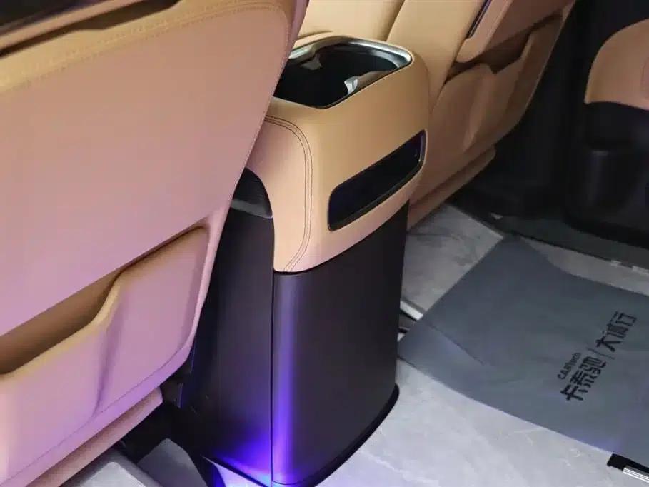 Denza D9 2025 DM-i Smart Driving Edition 1020 AWD Premium — миниатюра 20
