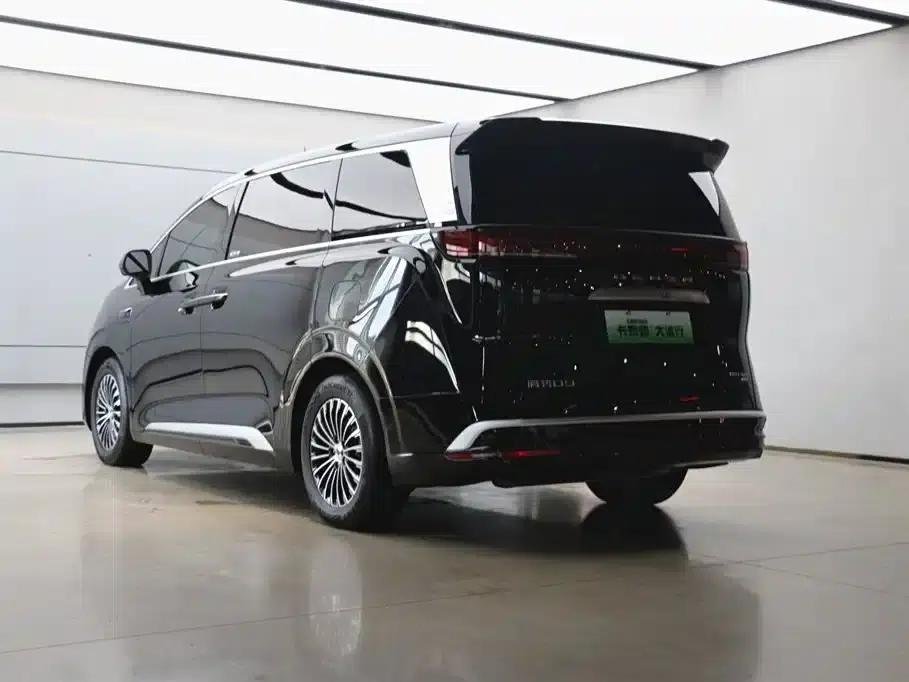 Denza D9 2025 DM-i Smart Driving Edition 1020 AWD Premium — миниатюра 34