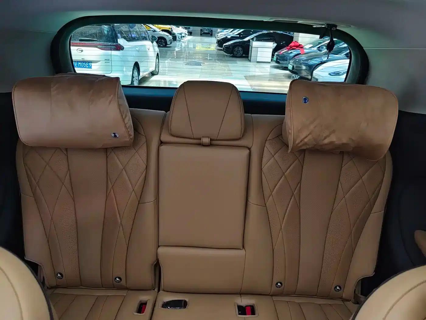 Denza D9 2024 DM-i 980 4WD Premium — миниатюра 19