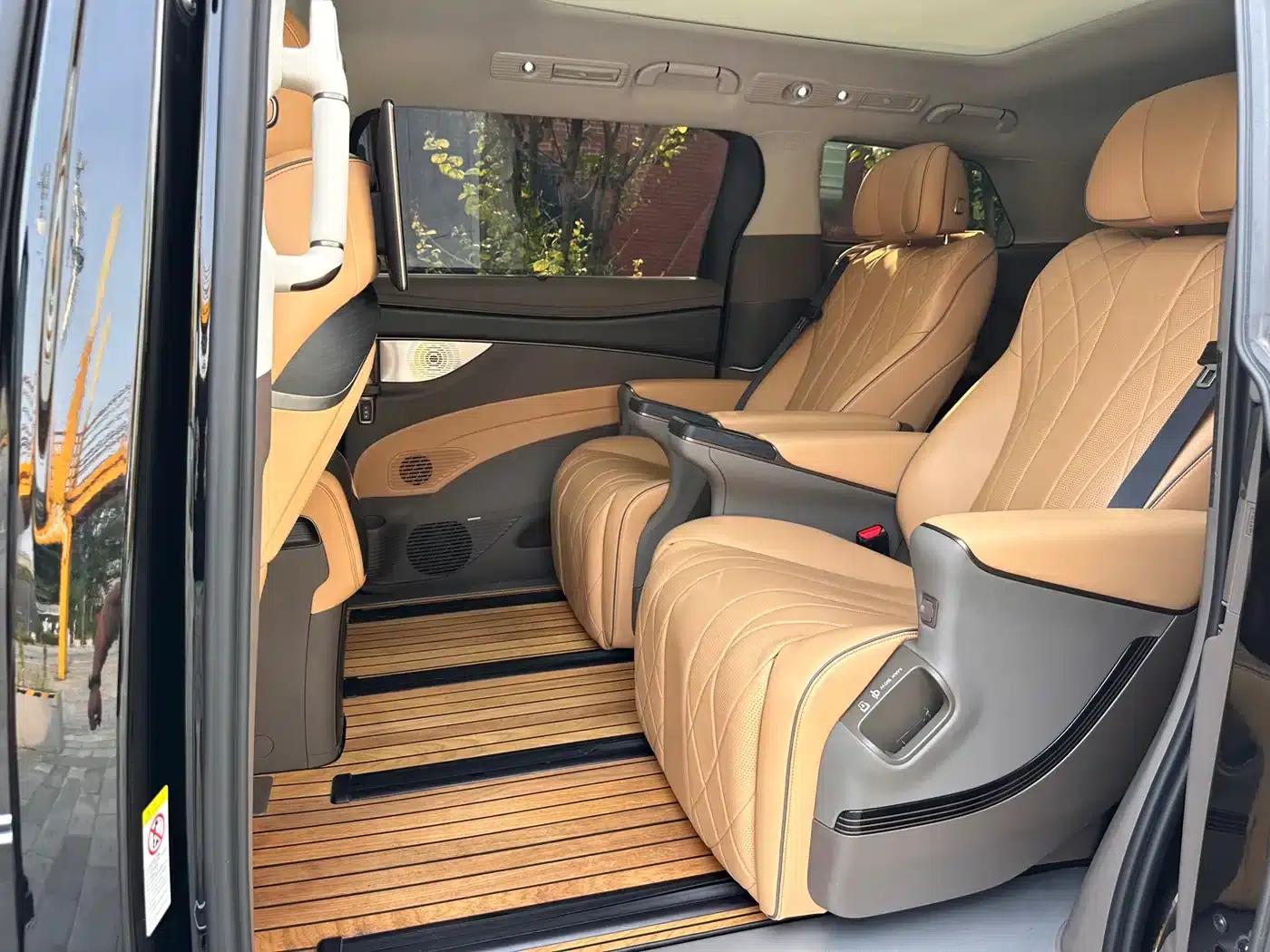 Denza D9 2024 DM-i 980 AWD Flagship — миниатюра 5
