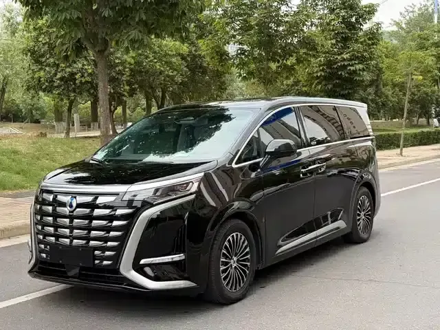 Denza D9 2022 DM-i 970 AWD Flagship Edition