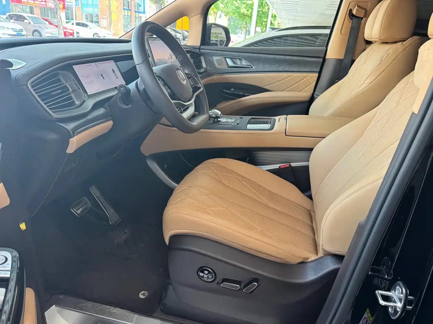 Denza D9 2025 DM-i Smart Driving Edition 1020 AWD Premium Model — миниатюра 7